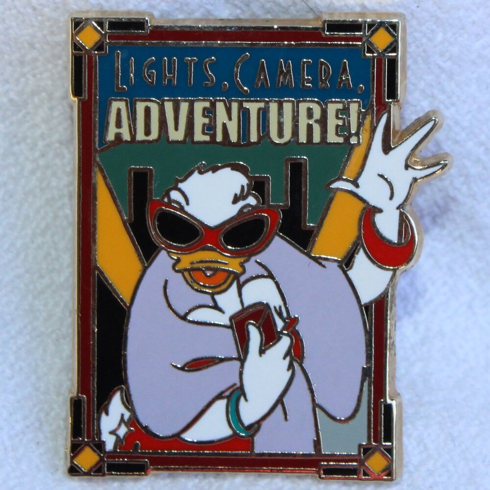 2008 Disney's Adventures By Disney Collectible Trading Pin with Daisy Duck